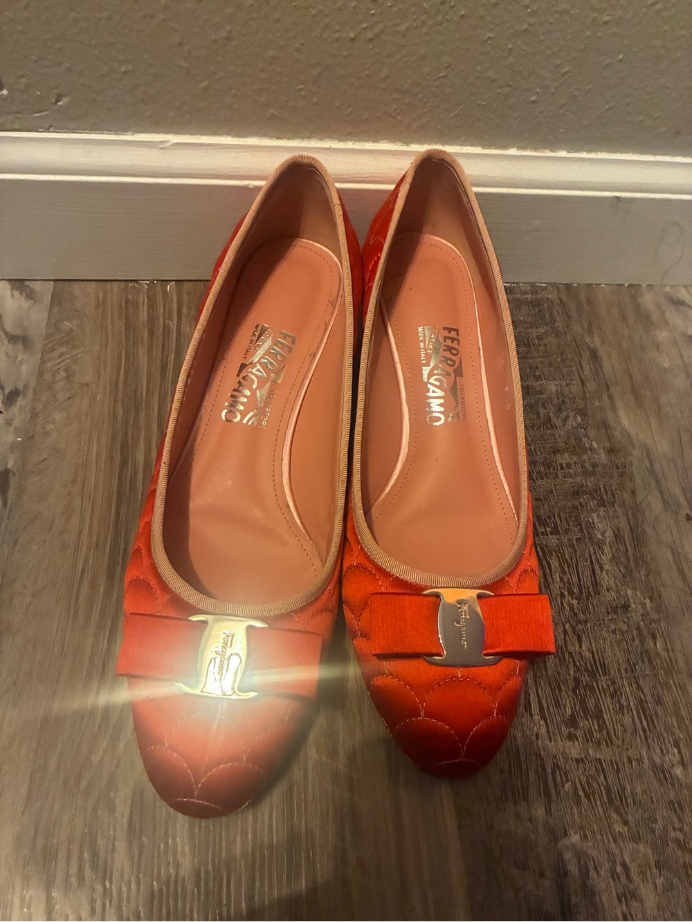 [RARE] Salvatore Ferragamo Women’s Red Satin Quilted Wedges W9.5